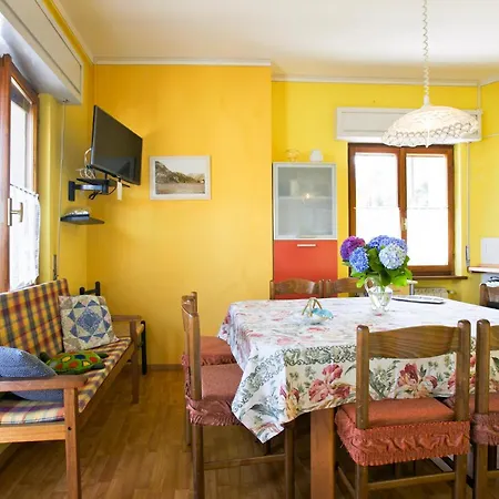Casa Bougainville Διαμέρισμα Cannobio