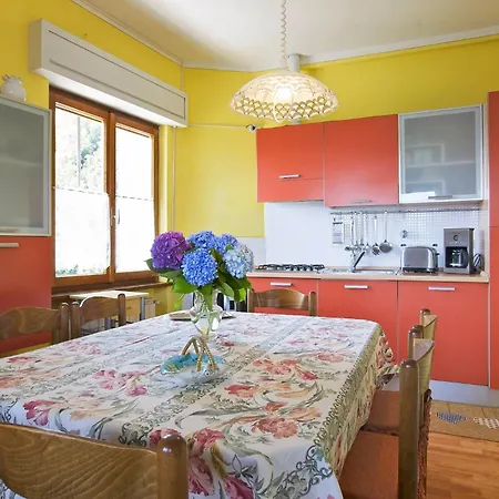 Casa Bougainville Каннобио