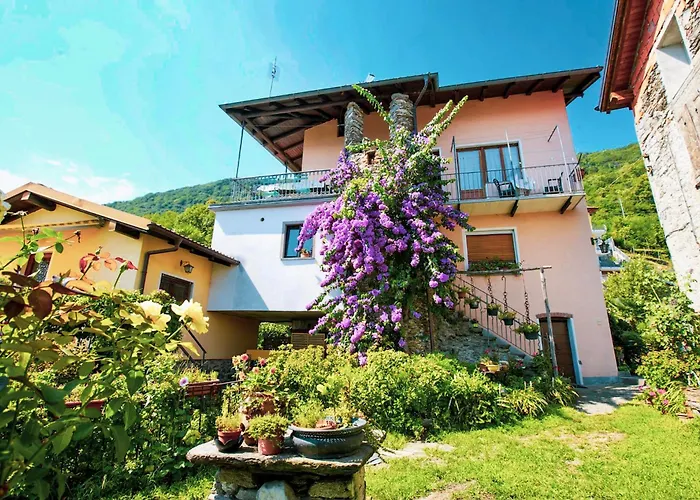 Апартаменты Casa Bougainville Каннобио